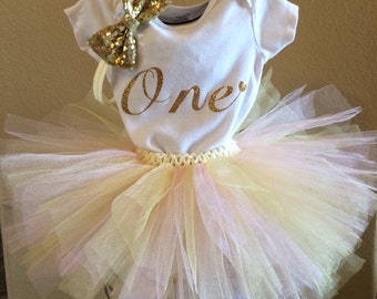 Pink and Gold 1st Birthday Tutu Outfit One Bodysuit 1st Birthday Shirt Baby Girl Tutu and Bodysuit 1st Birthday Bodysuit Outfit Cake Smash