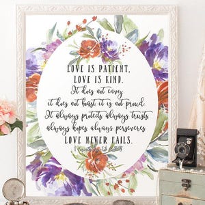 Love Is Patiënt, Love Is Kind Afdrukbaar – 1 Korintiërs 13: muurkunst met kleurrijke aquarelbloemen, trouwbord of christelijk woondecoratie