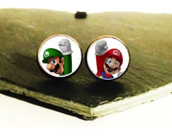 Hecho a mano: Super Mario Bros - Pendientes/Gemelos/Insignia/Clips para el cabello - OFERTA 3 POR 2 (¡Código promocional en la descripción!)