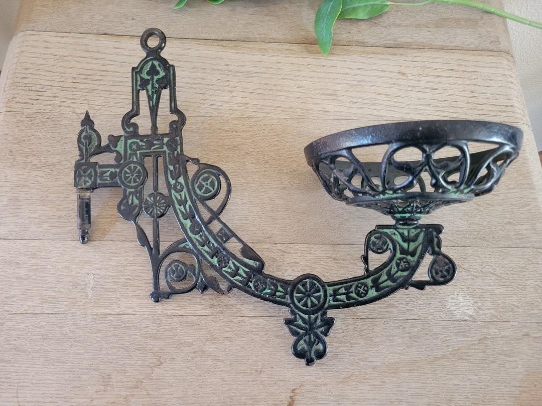 Antique Iron Wall Mount Oil Lamp Holder Etsy
