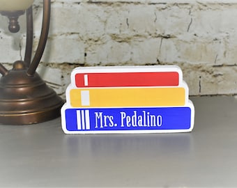 Personalized Books Name Plate, Librarian Gift, Personalized Librarian Gift, Book Lover Gift, Personalized Book Lover Gift, Classroom Gift