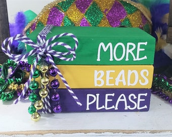 Mardi Gras Mini Book Stack: Tiered Tray Decor