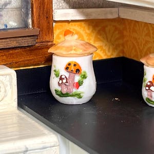 Miniature Merry Mushroom Canister Large, for dollhouse, trinket, Vintage kitchen 1/12 scale