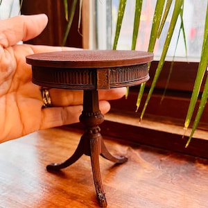 Miniature Antique end/side table 1:6 scale replica, 3D printed