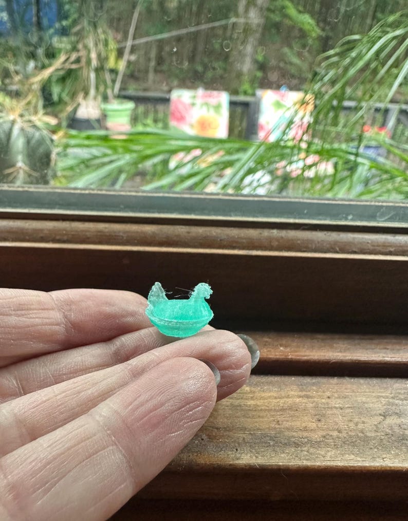 Micro Hen on Nest replica, Very Tiny! For dollhouse 1/12 scale, printer tray, 3d printed Translucent Green