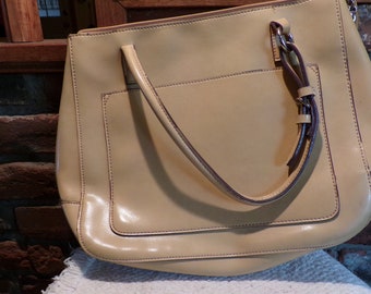 mondani bags price