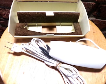 Vintage Sears 2-växlad elektrisk sax med belysning i fodral 2199, 1960-tals Sears 2-växlad elektrisk sax 25 2199 med originalfodral, Morethebuckles