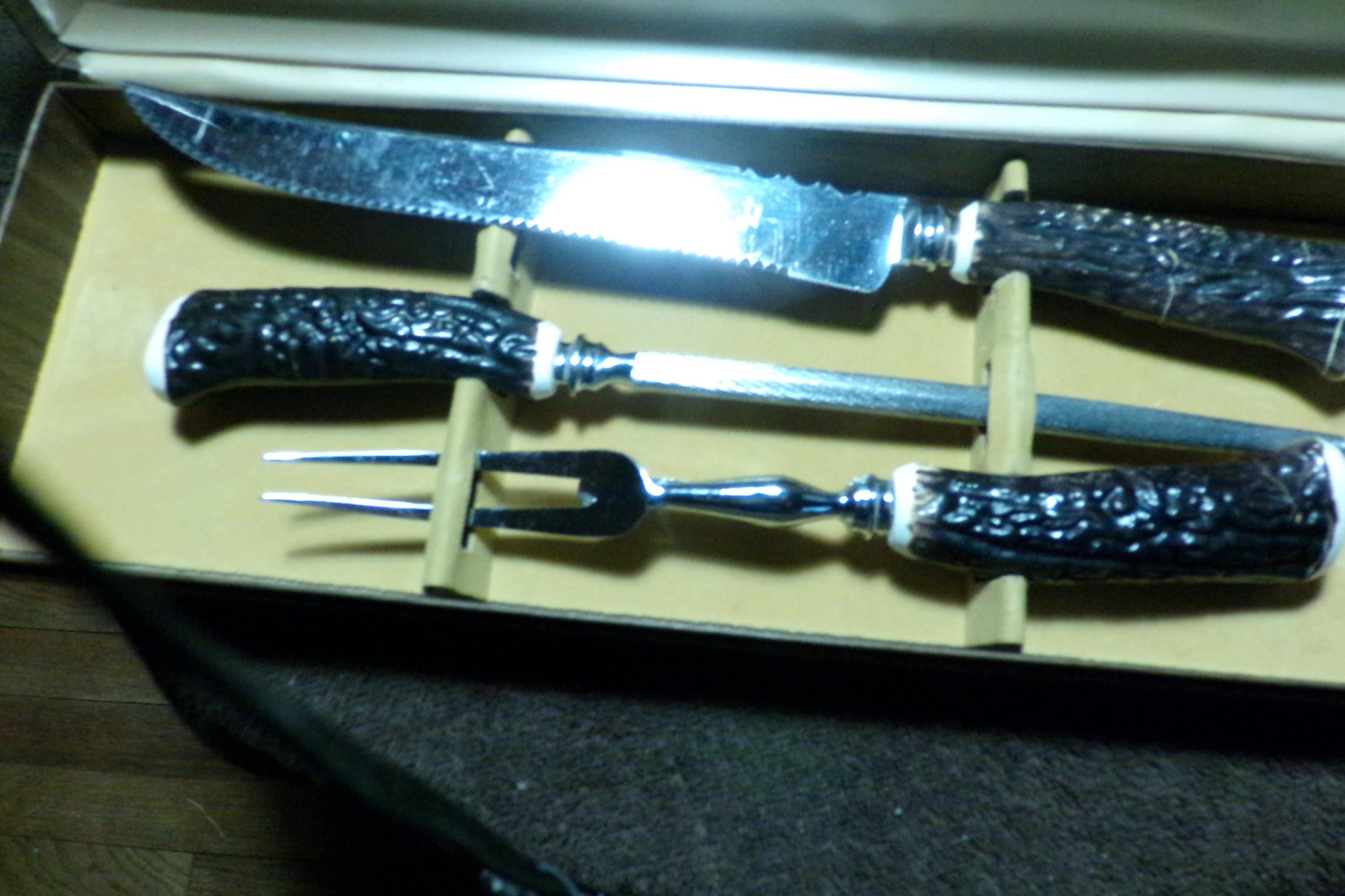 Vintage Sheffield Carving/Cutlery Set, Sheffield Everbrite Stainless 3 Piece Carving Set with faux stag horns in box, Morethebuckles