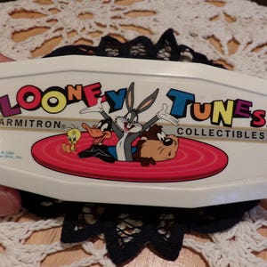 Vintage Looney Tunes Armitron etui na zegarek, Kolekcjonerskie etui na zegarek Tylko 1994, Vintage etui na zegarek, Plastikowe etui Looney Tunes, Morethebuckles
