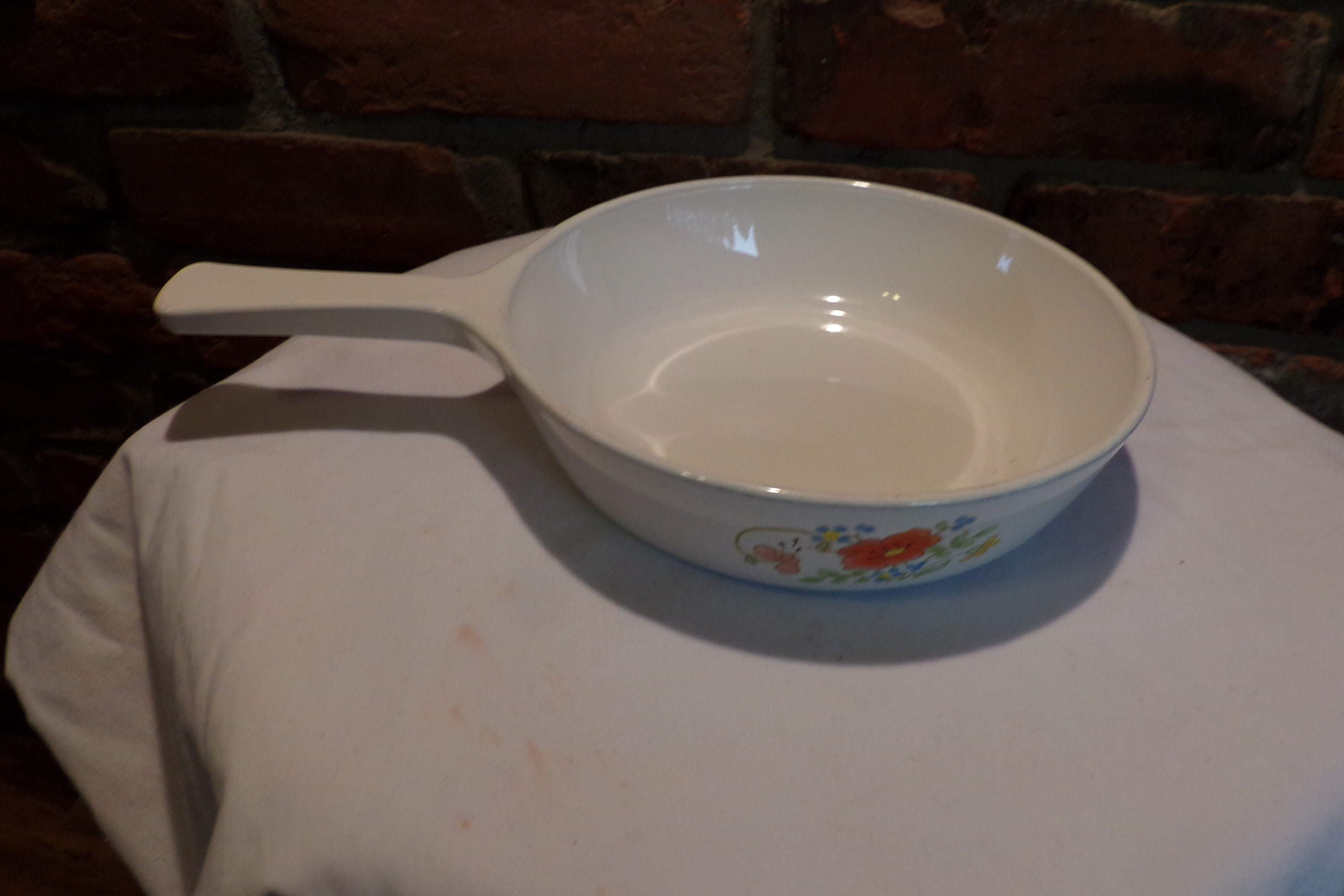 Vintage Corning Ware Wildflower P-83 Skillet, 1970’s corning ware, 1970’s prop, Corning, P-83-B Corning Ware "Wildflower", Morethebuckles