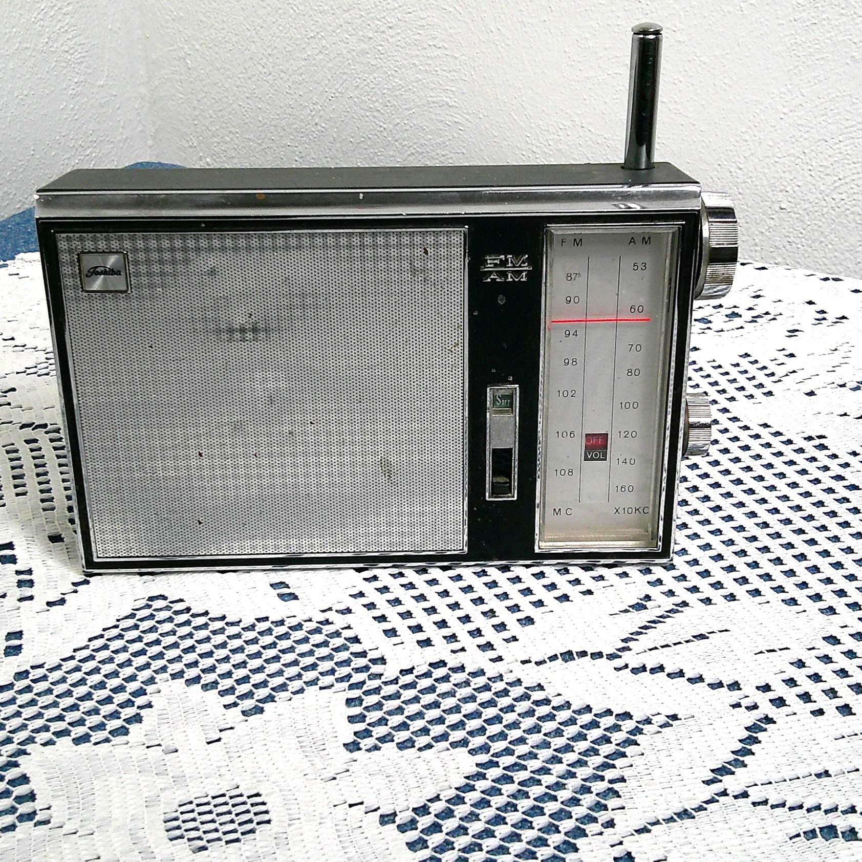 TOSHIBA TRX1700 ラジオ Toshiba elegant radio model Tryx1700 from 1978