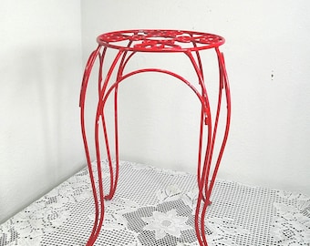 Vintage Scrolled Wrought Iron Metal Plant Stand Red 15.5 inch High 1960’s