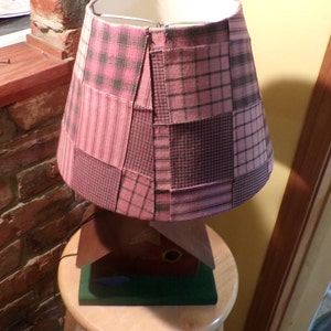 Vintage Rustic Birdhouse Lamp, farmhouse lamp, birdhouse table lamp, upcycled birdhouse lamp, Morethebuckles, patch quilt lamp shade