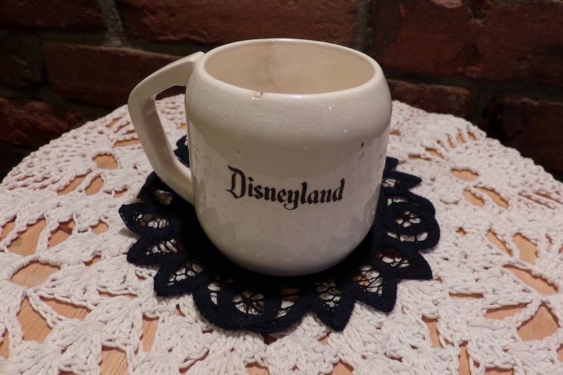 Taza vintage de Mickey Mouse de los años 50, Walt Disney Productions, coleccionable imagen 3