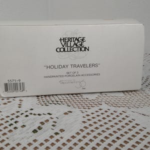 Dept 56 Heritage Village Holiday Travelers Set: 1995 Christmas Accessories