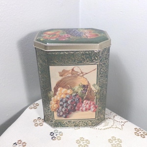 Vintage green fruit themed tin canister, fruit themed lidded canister, 1980’s, Rare canister, Morethebuckles, cornucopia theme tin