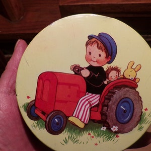 Antique Mabel Lucy Attwell tractor Tin Litho biscuit tin Huntley Palmers, Antique English 1920&#39;s Biscuit Tin, Morethebuckles, Rare tin