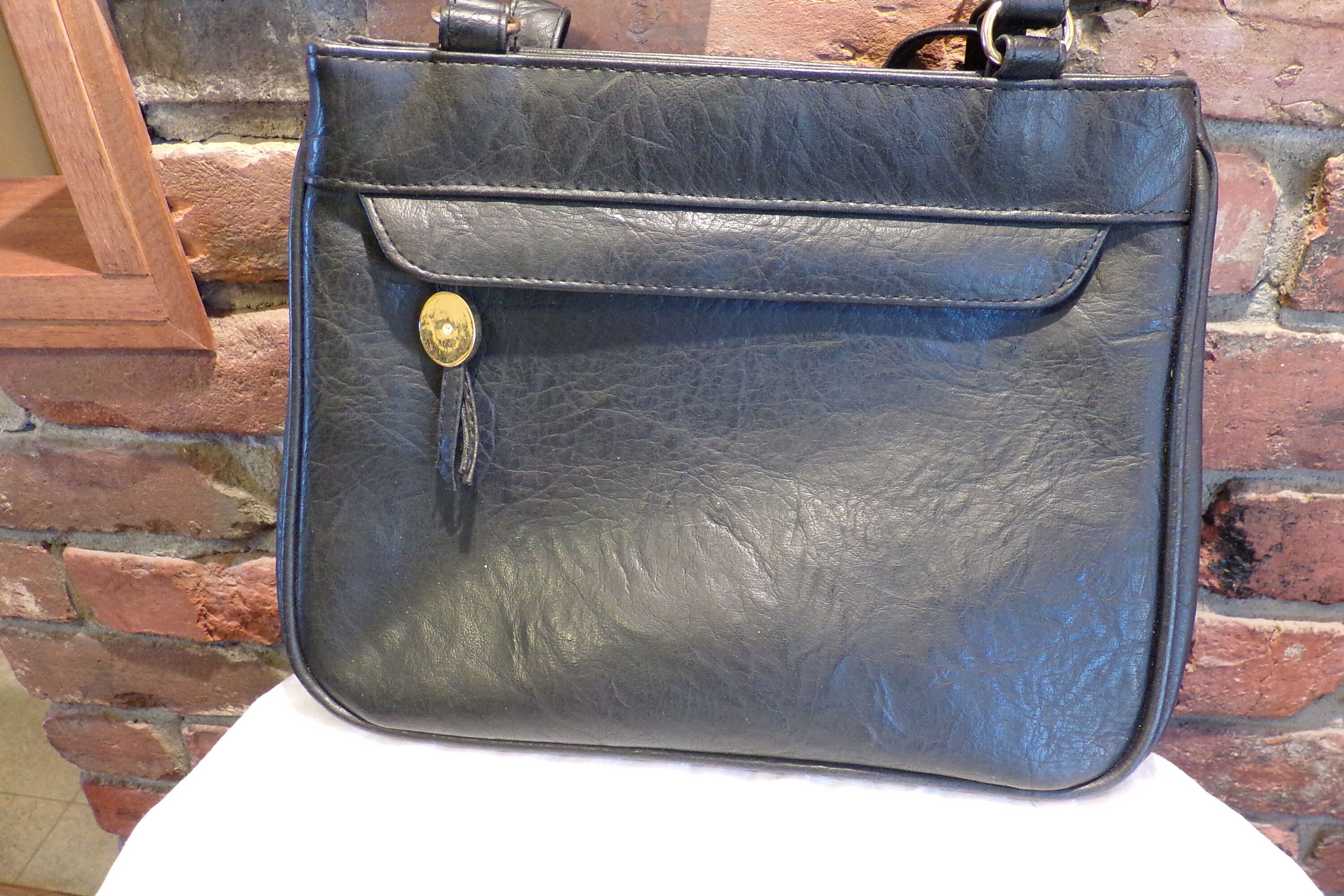 TR Bentley - Women's Handbag Purse -11×9×5 - off white vegan leather  handbag