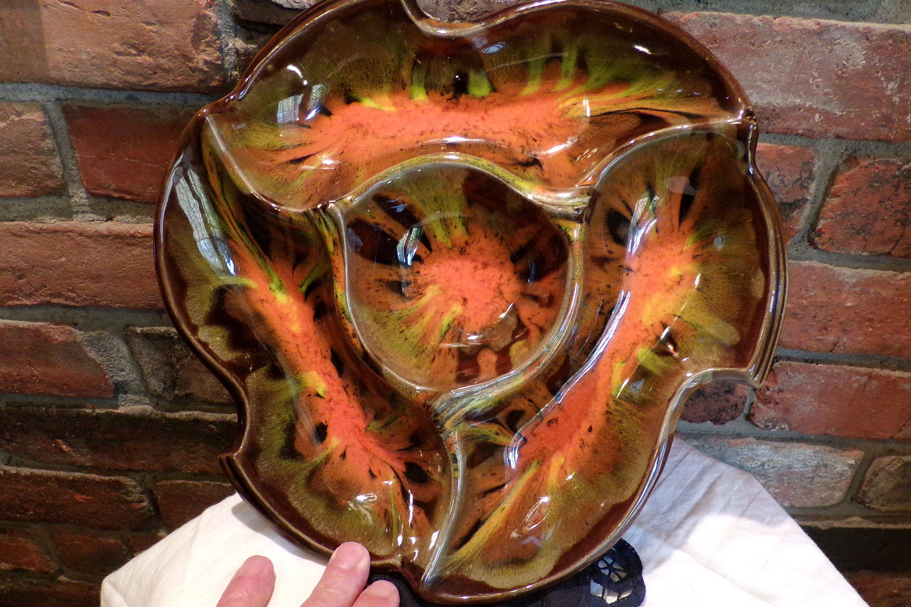 アメリカ/カリフォルニア　アンティーク　大皿 存在感たっぷりなヴィクトリアンガラス大皿（直径32.5cm） イギリス