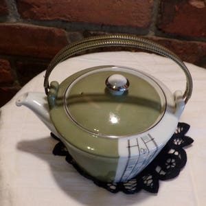 Vintage Fine Seyei China Tea Pot, teiera, teiera in porcellana ossea del 1960, teiera vintage, teiera contrassegnata, teiera, Morethebuckles
