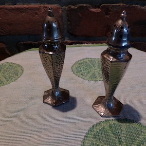 Vintage C co S Salt and Pepper Shakers, Alloy 1950’s Salt and Pepper shakers, rare salt and pepper shakers, rare shakers, Morethebuckles