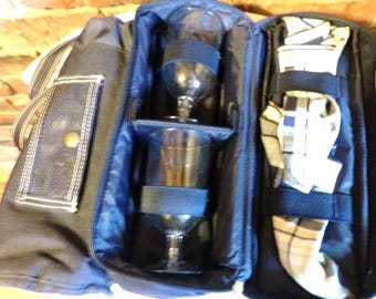 at ascot picnic wine cooler bag with glasses