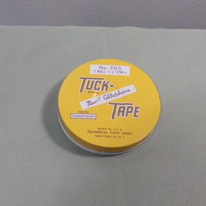 Contenedor de hojalata vintage Tuck Tape n.º 205, lata pequeña redonda vacía de 5”, década de 1960, Morethebuckles, lata para guardar cosas