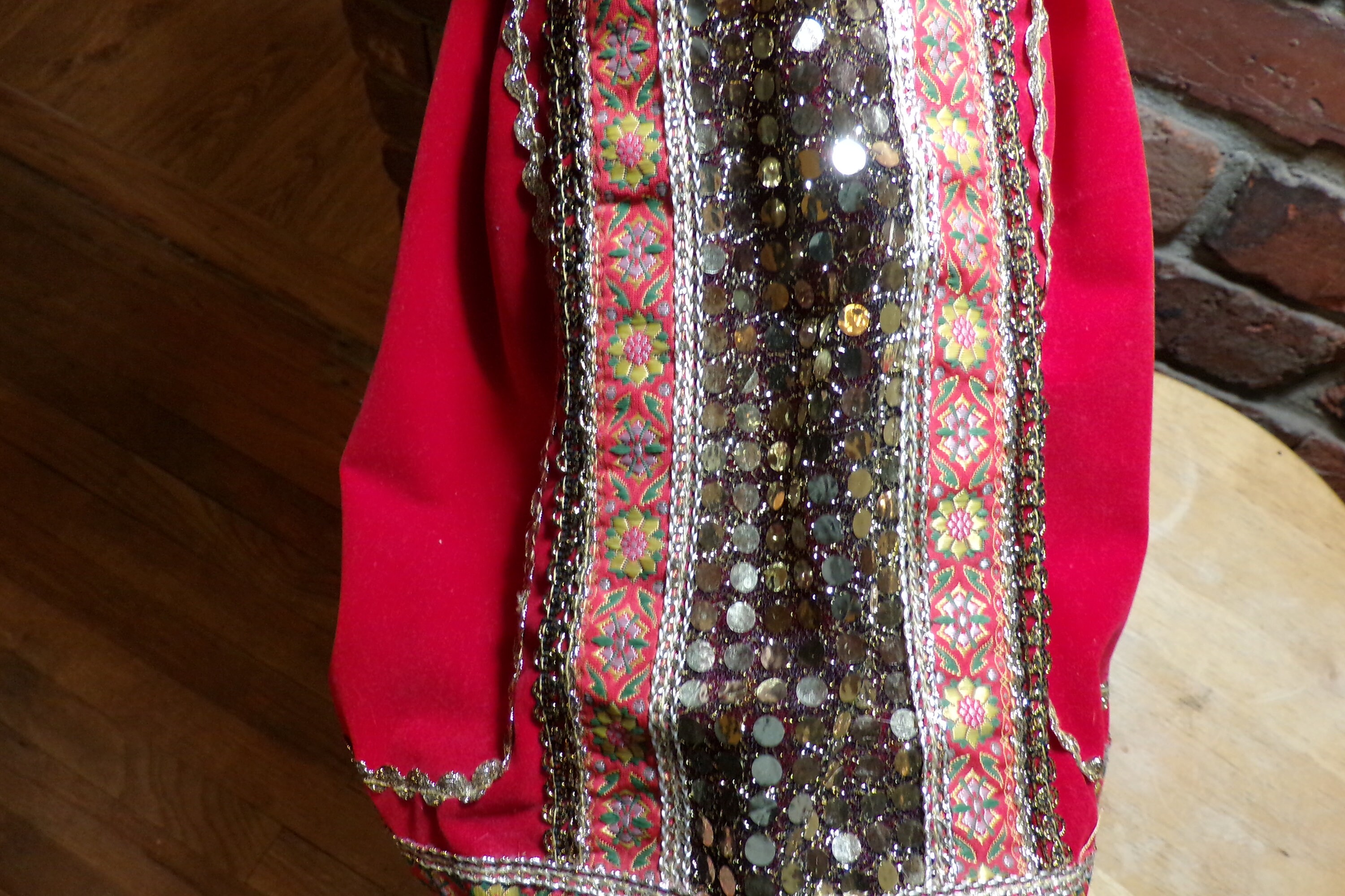 ヴィンテージ磁器製ロシア人形、19インチ民族ロシア人形、コレクター