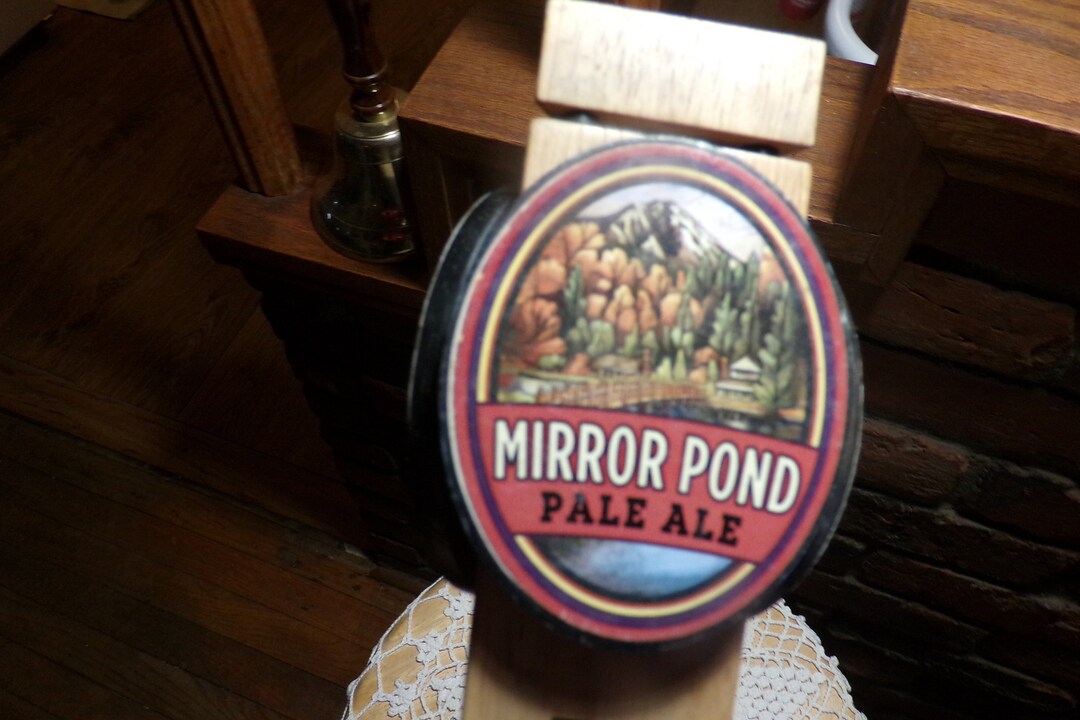 Deschutes Mirror Pond Pale Ale Beer Tap Handle, Mirror Pond Pale Ale