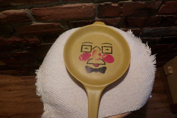 plastic frying pan toy