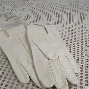 Vintage Milanaise Silk Lined Leather Gloves West Germany 6.5, NOS Gloves Made in Western Germany Ivory Embroidered 1949, Morethebuckles