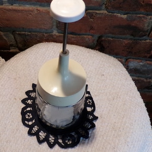 Vintage Gemco Food Chopper, Retro kitchen, 1960 food chopper, nut chopper, Morethebuckles, 1960 prop, Vintage 1960s gemco  mid century mcm