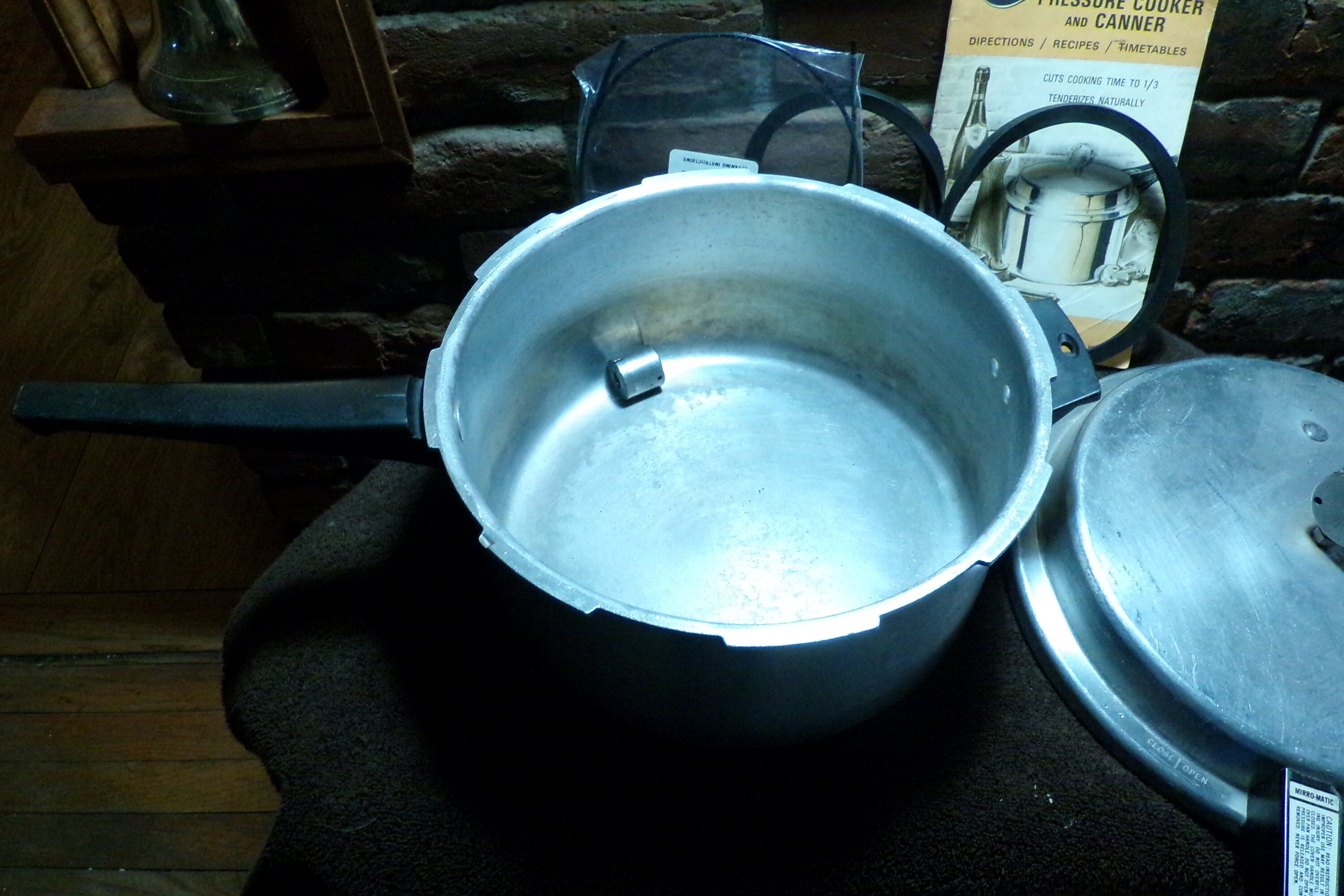 Old mirro online matic pressure cooker