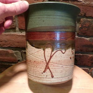 Vaso di ceramica moderna, ceramica marcata, ceramica verde e marrone, vaso di ceramica