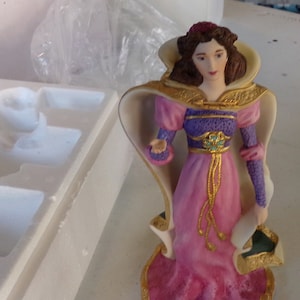 Vintage Lenox Legendary Princesses Collection, Lenox Limited Edition Maid Marian, NOS Lenox Maid Marian boxed papers, Mint, Morethebuckles