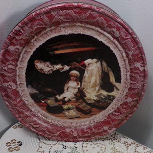 Vintage Biscuit Tin with Baby Doll and Lace Trunk, Vintage Tin, Morethebuckles, 1960&#39;s tin, collectible tin, Morethebuckles