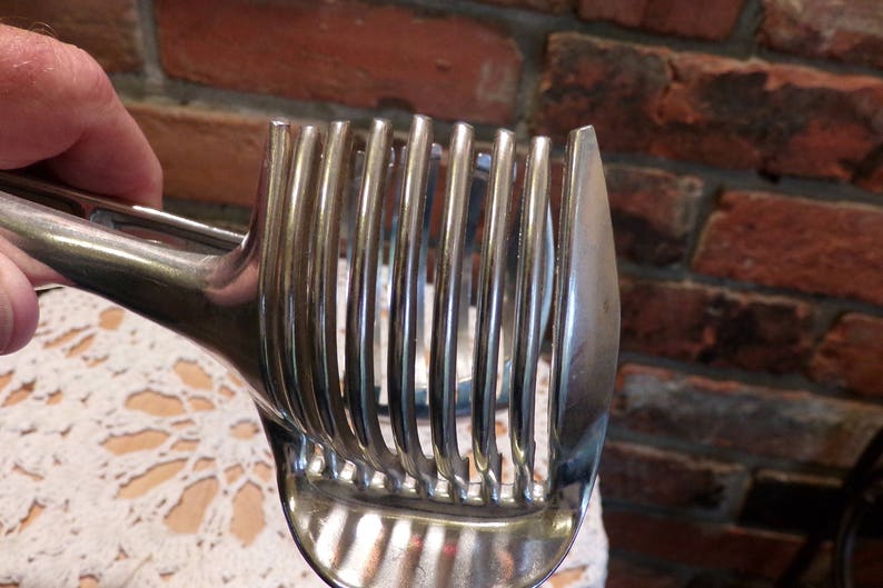 Heavy Aluminum Tomato egg slicer Vintage Tomato Slicer Vintage Kitchen gadget 1960\u2019s prop Morethebuckles Vintage Kitchen gadget