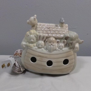 Vintage Enesco Noah&#39;s Ark Porcelain Night Light, Baby Nursery Decor, 1980’s Porcelain Nursery Light, Morethebuckles