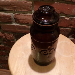 Amberbruine glazen apothekerspot Fleur De Lis patroon, Amber Fleur De Lis fles met deksel, glas met deksel, keukenopslag, Morethebuckles