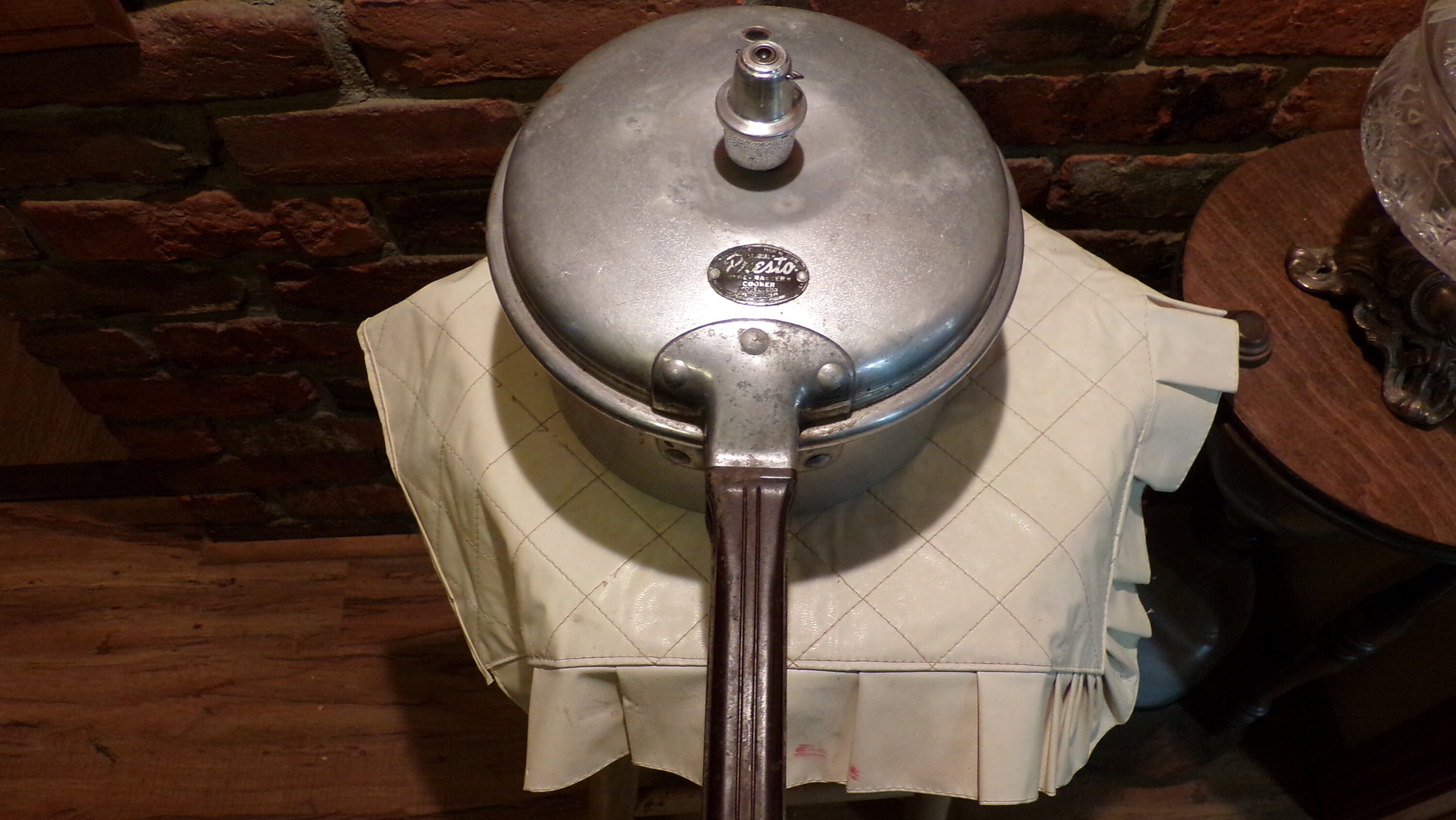 1940s Revere Ware Copper Clad 4 Quart Pressure Cooker