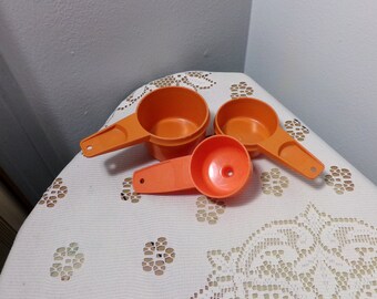 Vintage Orange Tupperware, 3 1970’s Tupperware gadget, Tupperware measure cups, salt filler, Morethebuckles