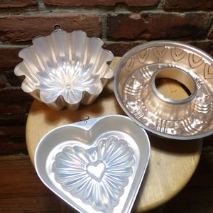 Jello Mold, cake mold, Copper Colored Aluminum Ring, heart mold, fluted jello mold, copper kitchen, Farmhouse, rustic, Morethebuckles,