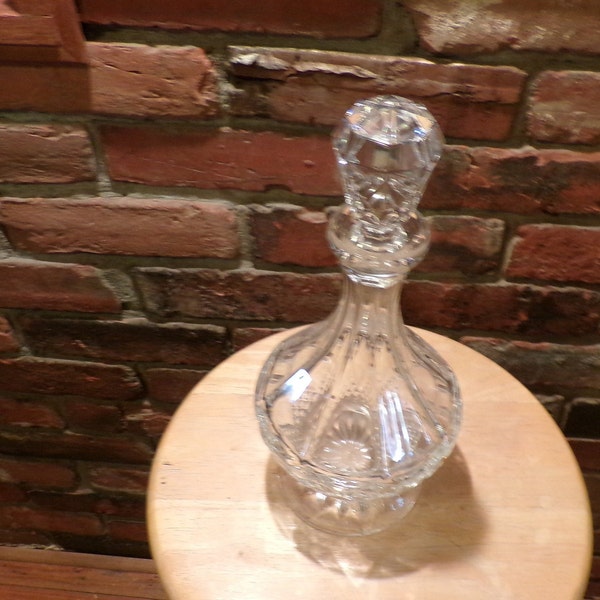 Crystal decanter, Vintage cut crystal pedestal decanter, Vintage Cut Crystal Wine Footed Decanter diamond cut, RARE decanter, Morethebuckles