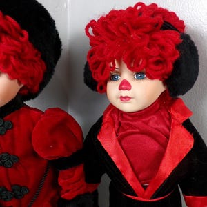 Seymour Mann Sweethearts Collection Skaters Waltz, 2 Porcelain Ice Skating Dolls on Stands, Morethebuckles, 1980's Dolls in Stands