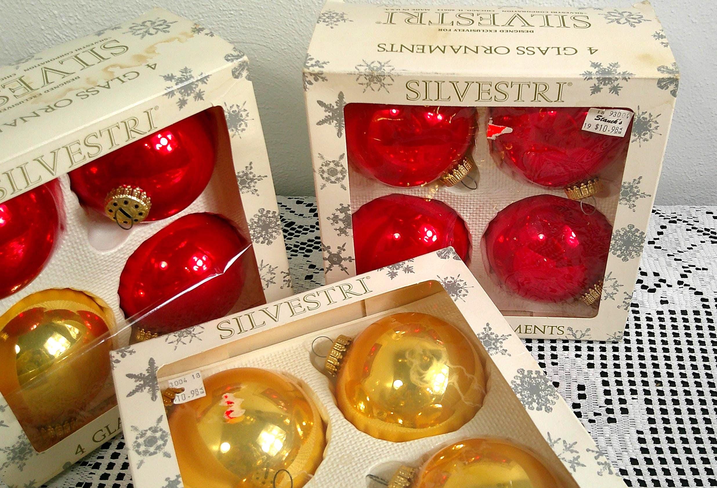 Vintage Silvestri Glass Tree Ornaments, 12 1970's Red Gold 3.5
