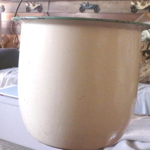 Primitive White Porcelain Enamelware Bucket Pail w/ Wood Bale Handle, 1920's 8" Beige Green Bucket, Morethebuckles