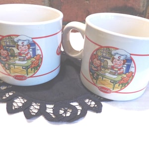 Campbell’s soup kids mugs set, Collectible Campbells soup mugs, Campbells mugs, Morethebuckles, soup cups, vintage kids soup mugs
