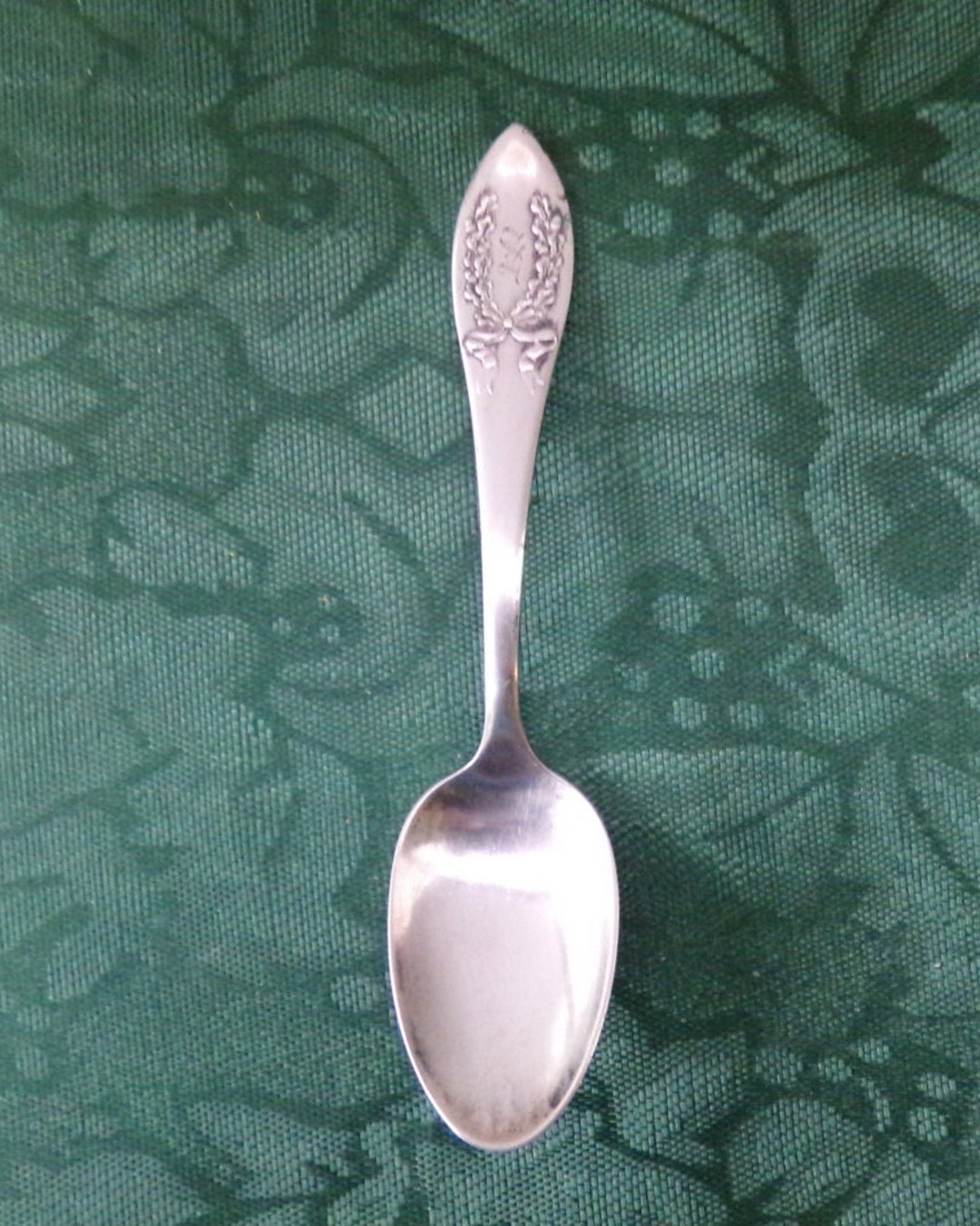 Antique Rockford Silver-plate Co Fair Oaks Wreath & Ribbon Teaspoon 4-1 ...