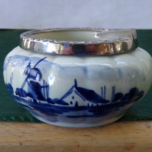 Vintage Delft Hand painted ashtray from Holland metal rim,Vintage Blue White Delft Ashtray Made In Holland, Morethebuckles