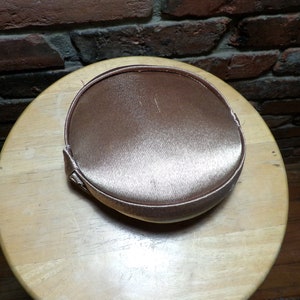 Vintage designer Clover Lane hat, 1950’s women’s hat, rose gold pill box hat, Jackie O hat, hat with bows, Morethebuckles